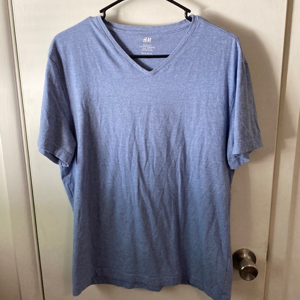 H&M V cut T
